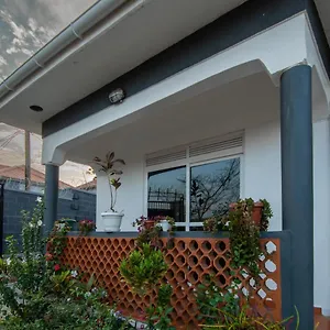 Oasis Homes Kulambiro Villa